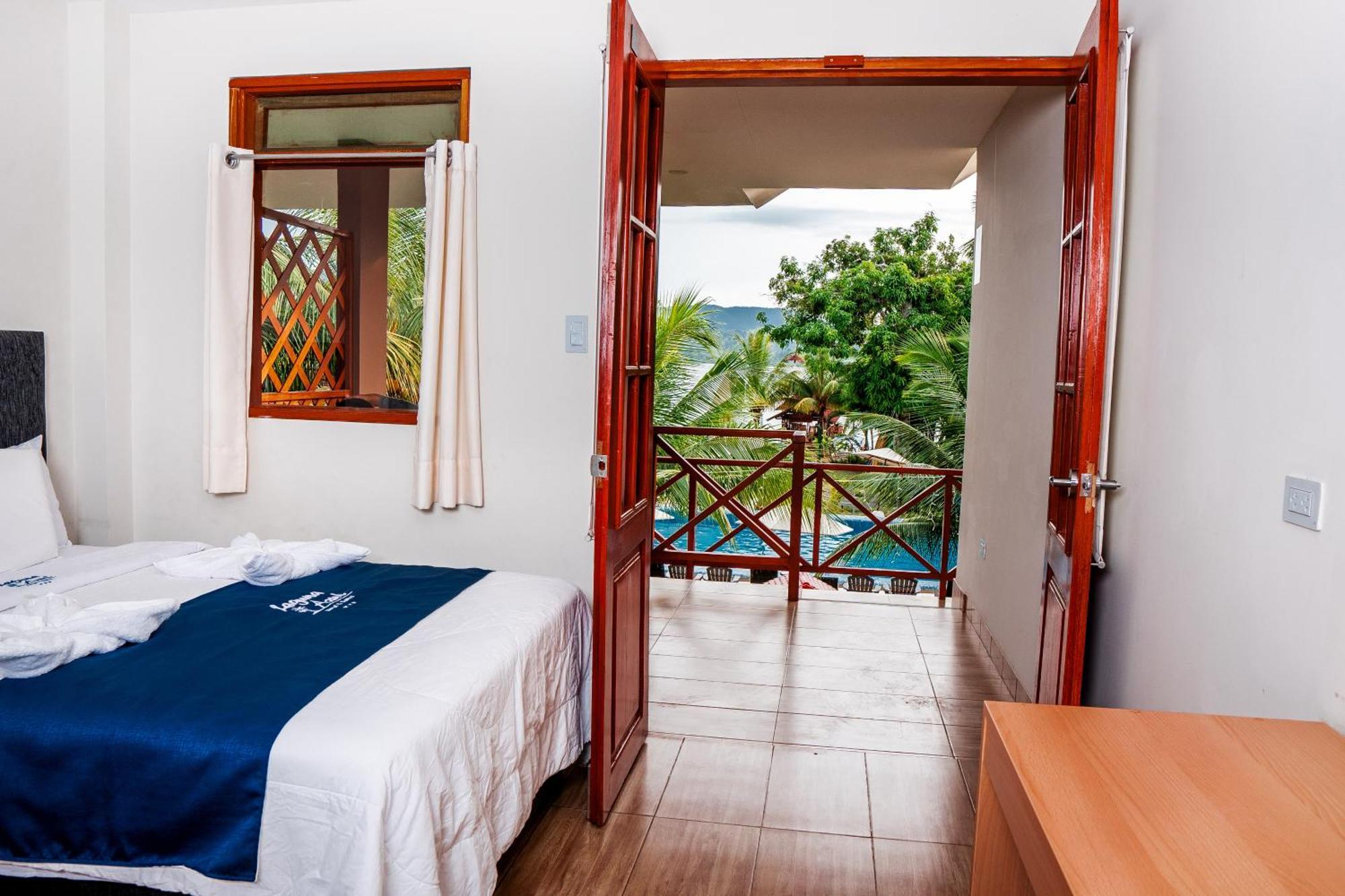 Laguna Azul Hotel & Suites Саусе Экстерьер фото